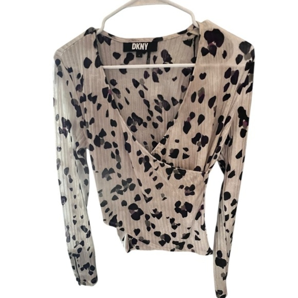DKNY Women's Cream and Black Patterned Blouse